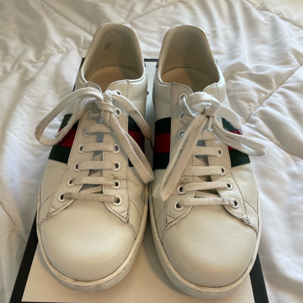 Gucci Men’s Ace Leather Low-Top Sneakers - Picture 5 of 6